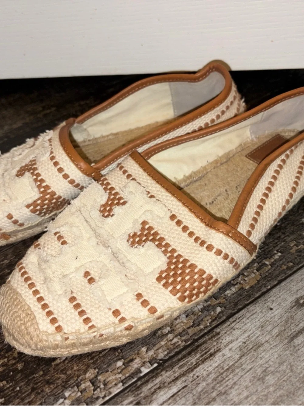 Tory Burch Cream and Brown Woven Espadrille Flats EUC